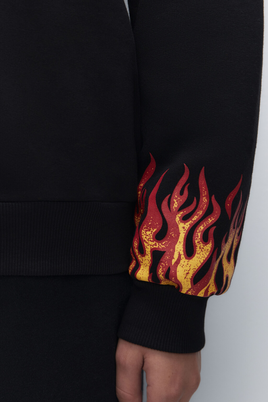 Худи oversize хлопковая с капюшоном и принтом - цвет черный - 6