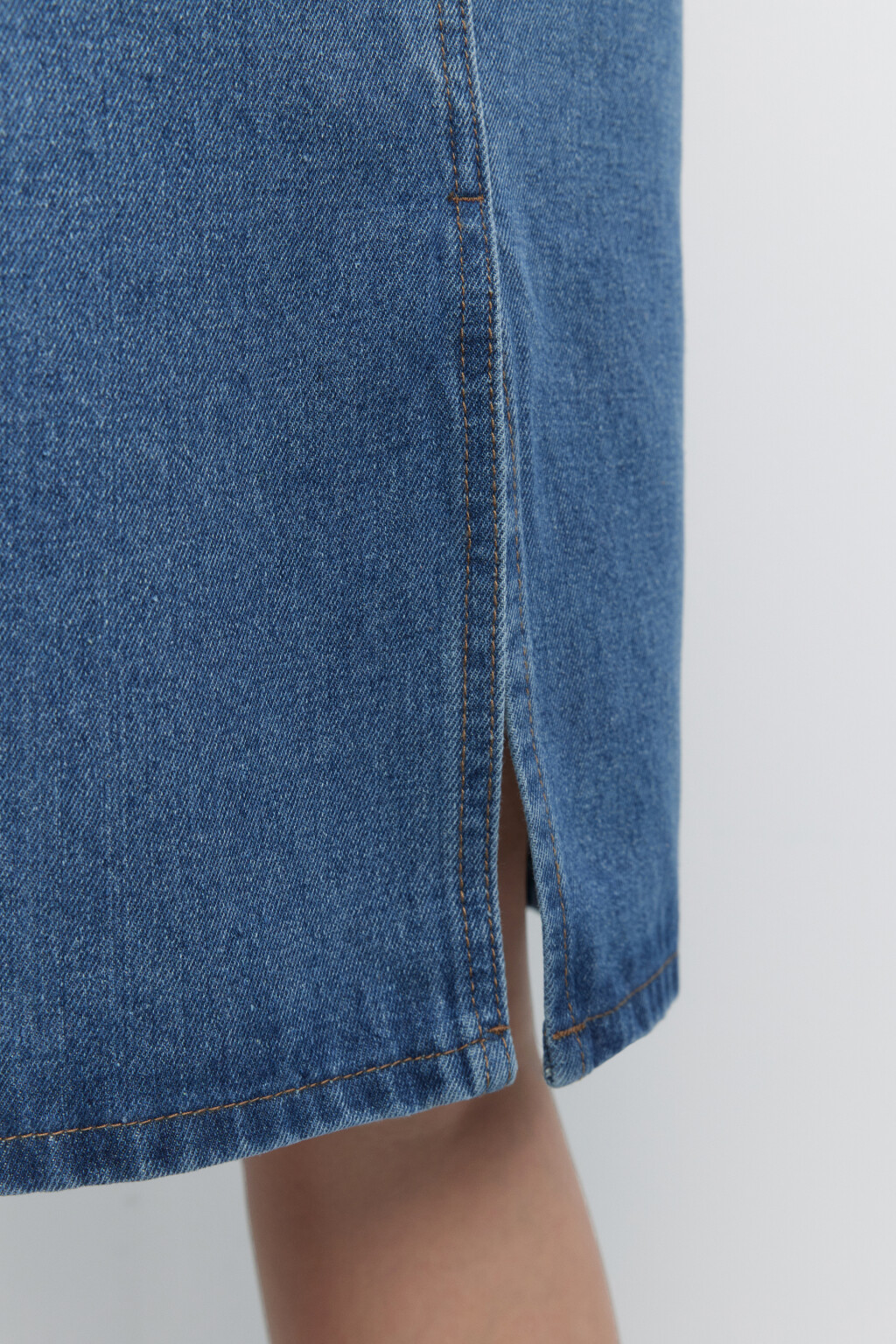 Юбка-карандаш до колена джинсовая с высокой посадкой - цвет голубой - 6