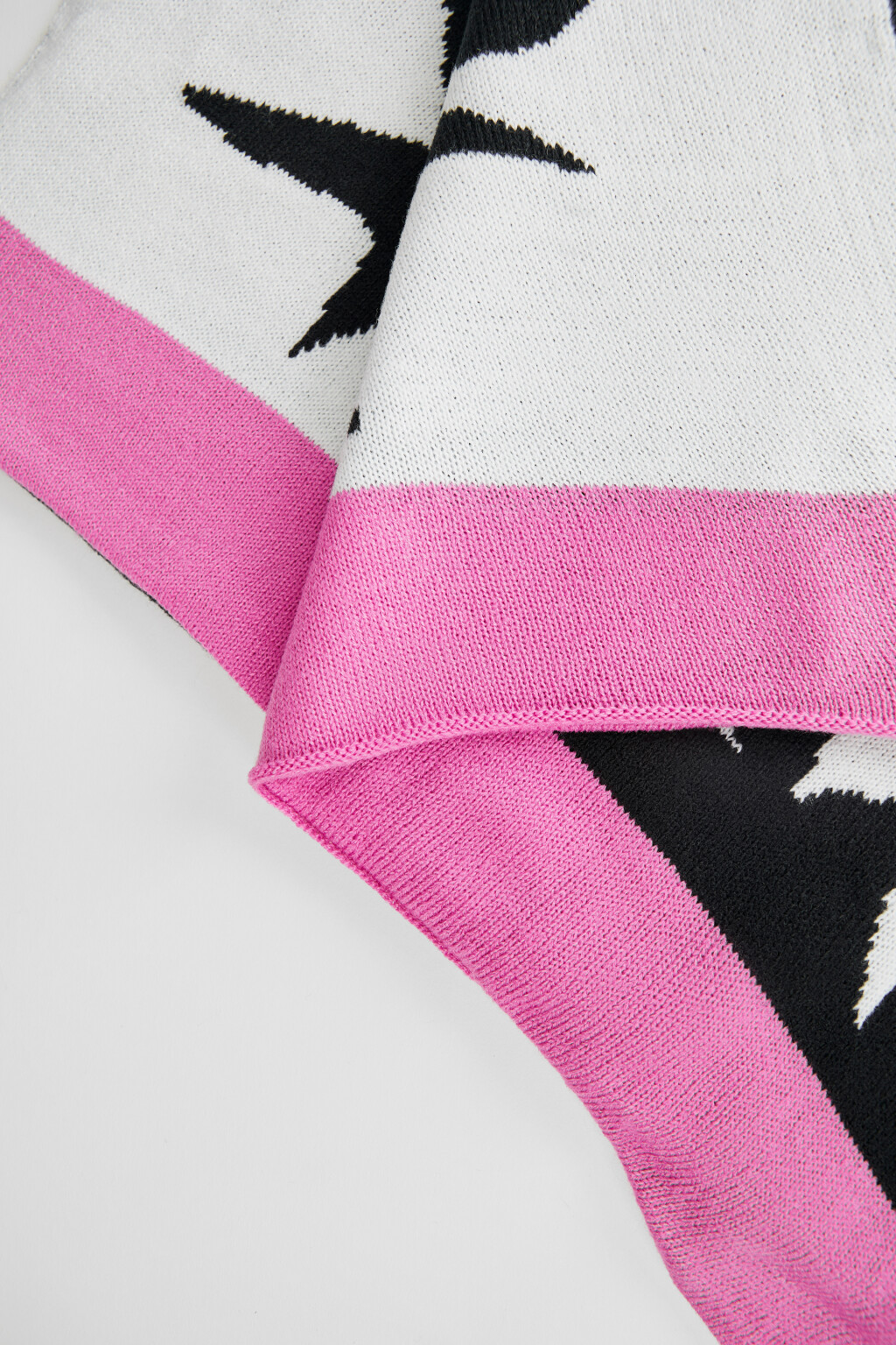 Шарф тонкой вязки с принтом-надписью - цвет мультиколор - 2