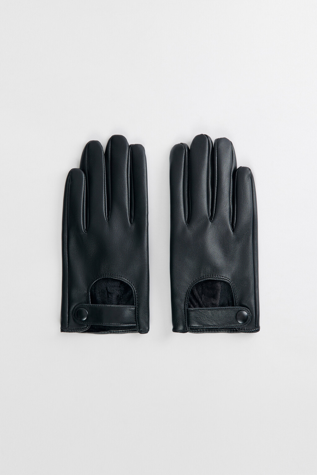 Перчатки короткие из искусственной кожи с вырезом и застежкой - цвет черный - 1