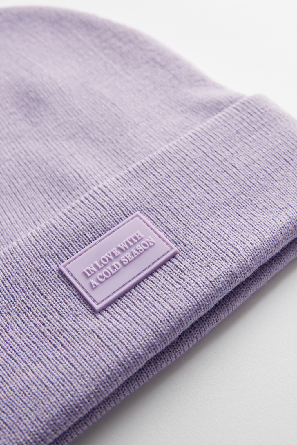 Шапка-бини вязаная из переработанного полиэстера - цвет фиолетовый - 2