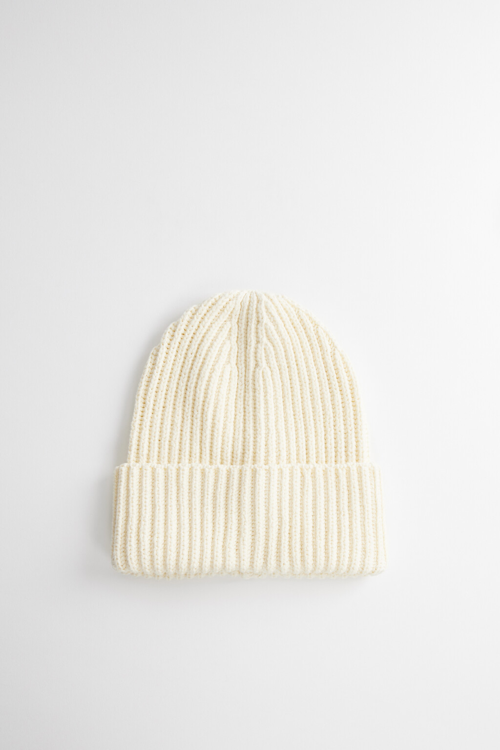 Шапка-бини хлопковая в рубчик с широким отворотом - цвет бежевый - 1
