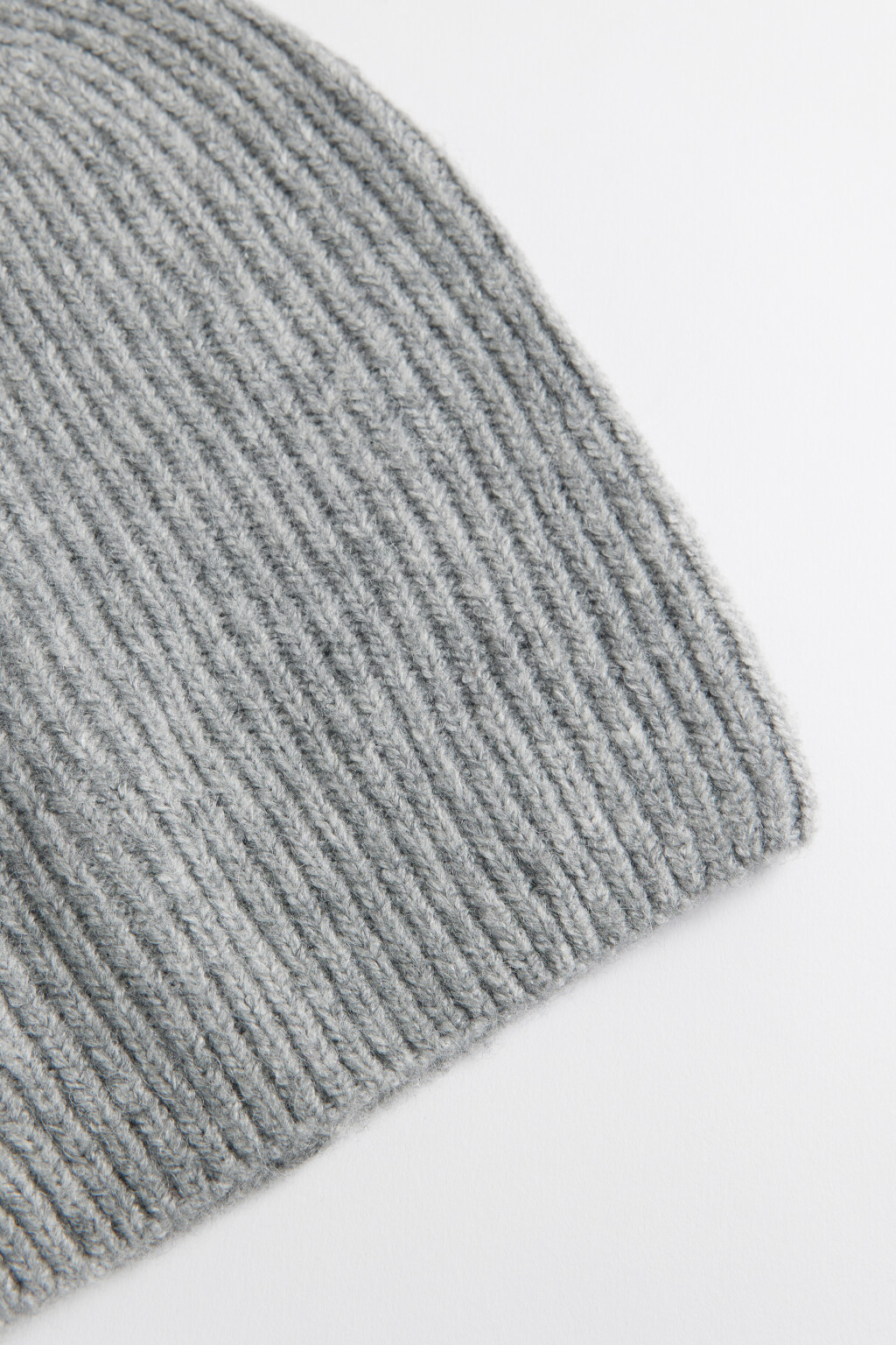 Шапка-бини вязаная без отворота - цвет серый - 2