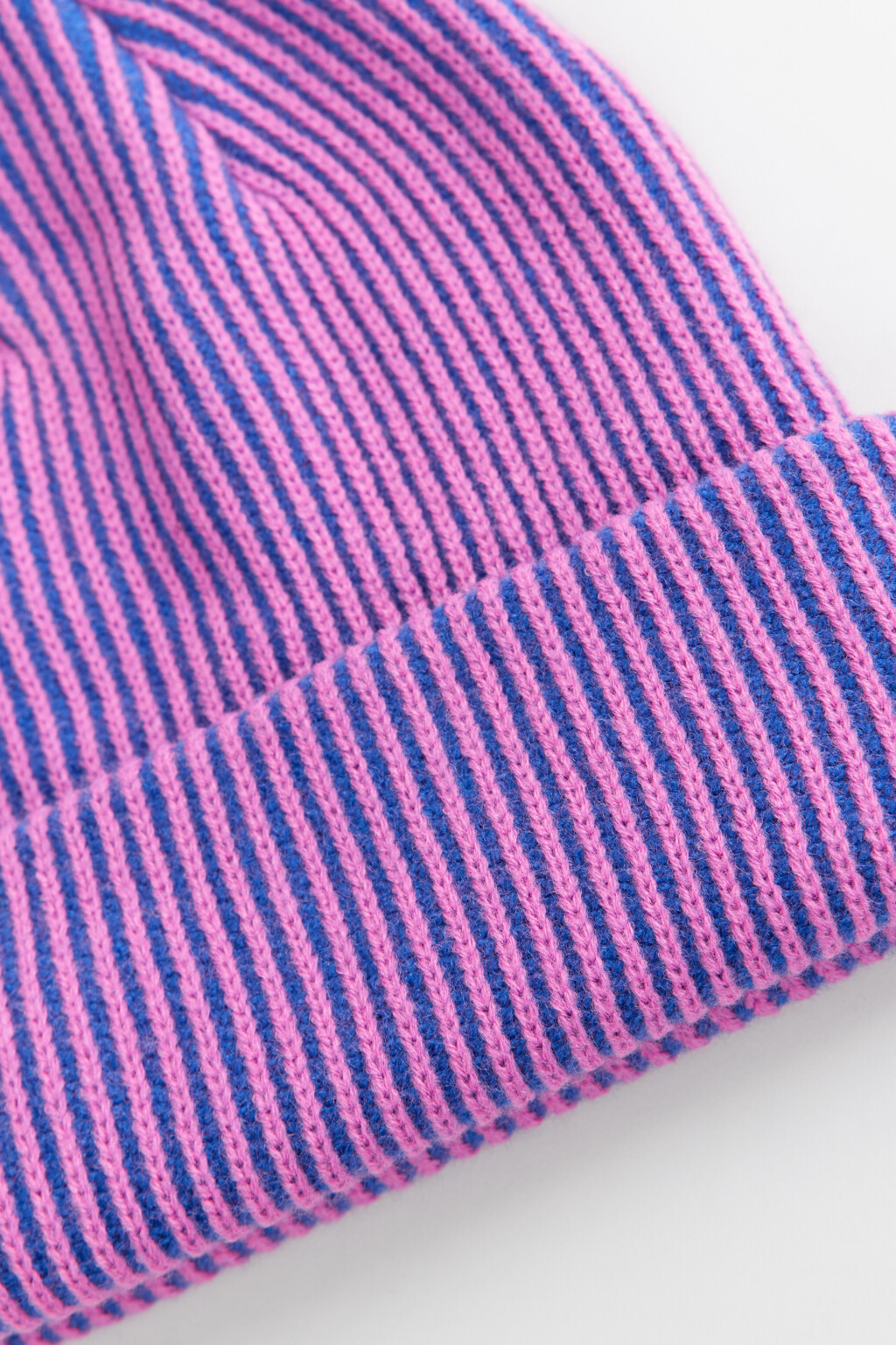Шапка-бини в рубчик меланжевая - цвет розовый - 2