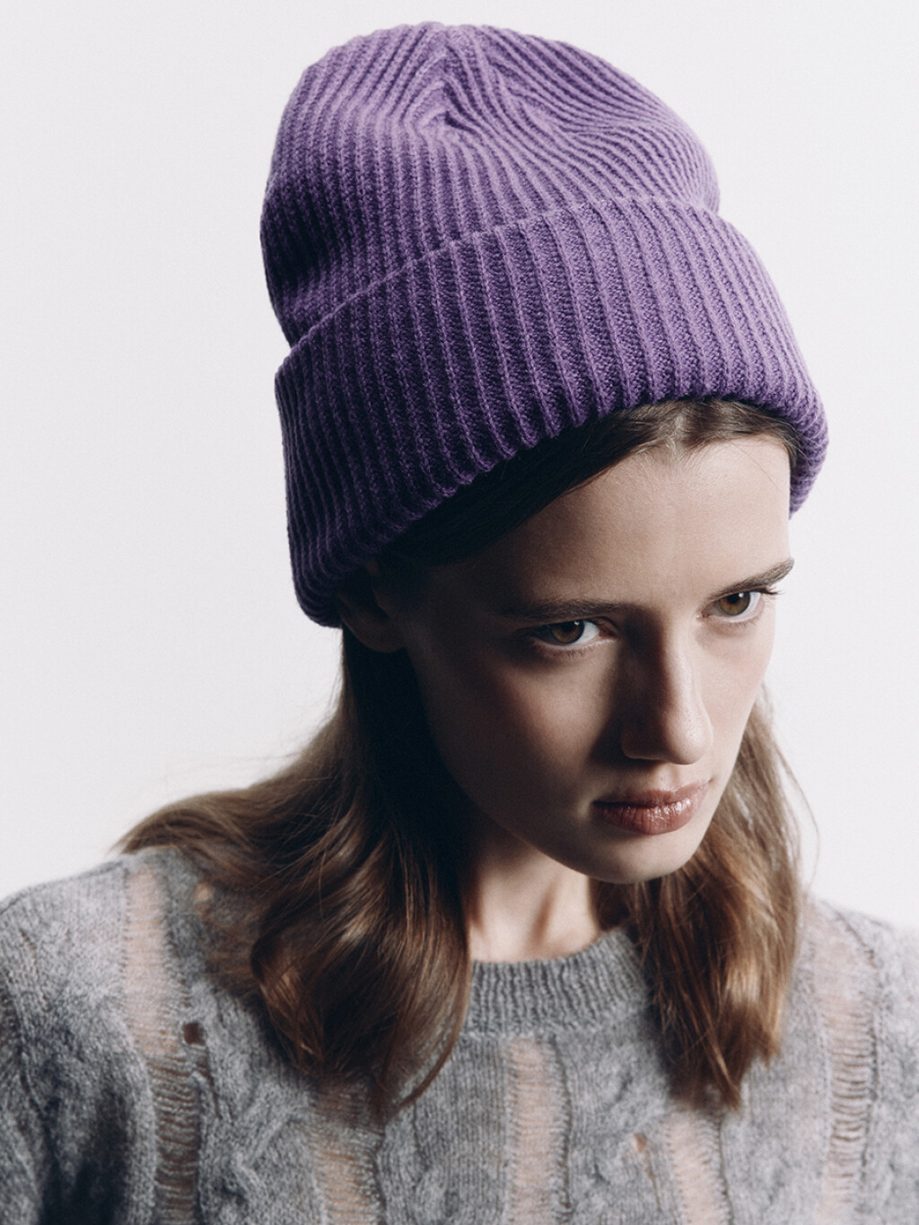 Шапка-бини вязаная из переработанного полиэстера - цвет фиолетовый - 2