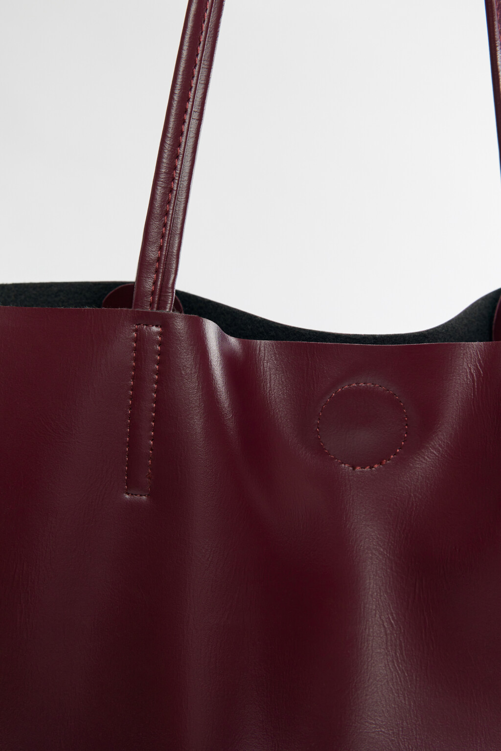 Сумка-тоут на плечо мягкая  - цвет бордовый - 3