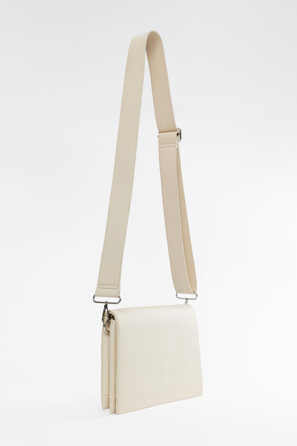 Сумка-клатч плоская с широким ремнем - цвет бежевый - 2
