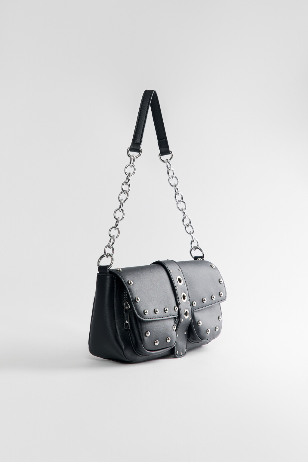 Сумка на плечо с цепочкой и металлическими заклепками - цвет черный - 3