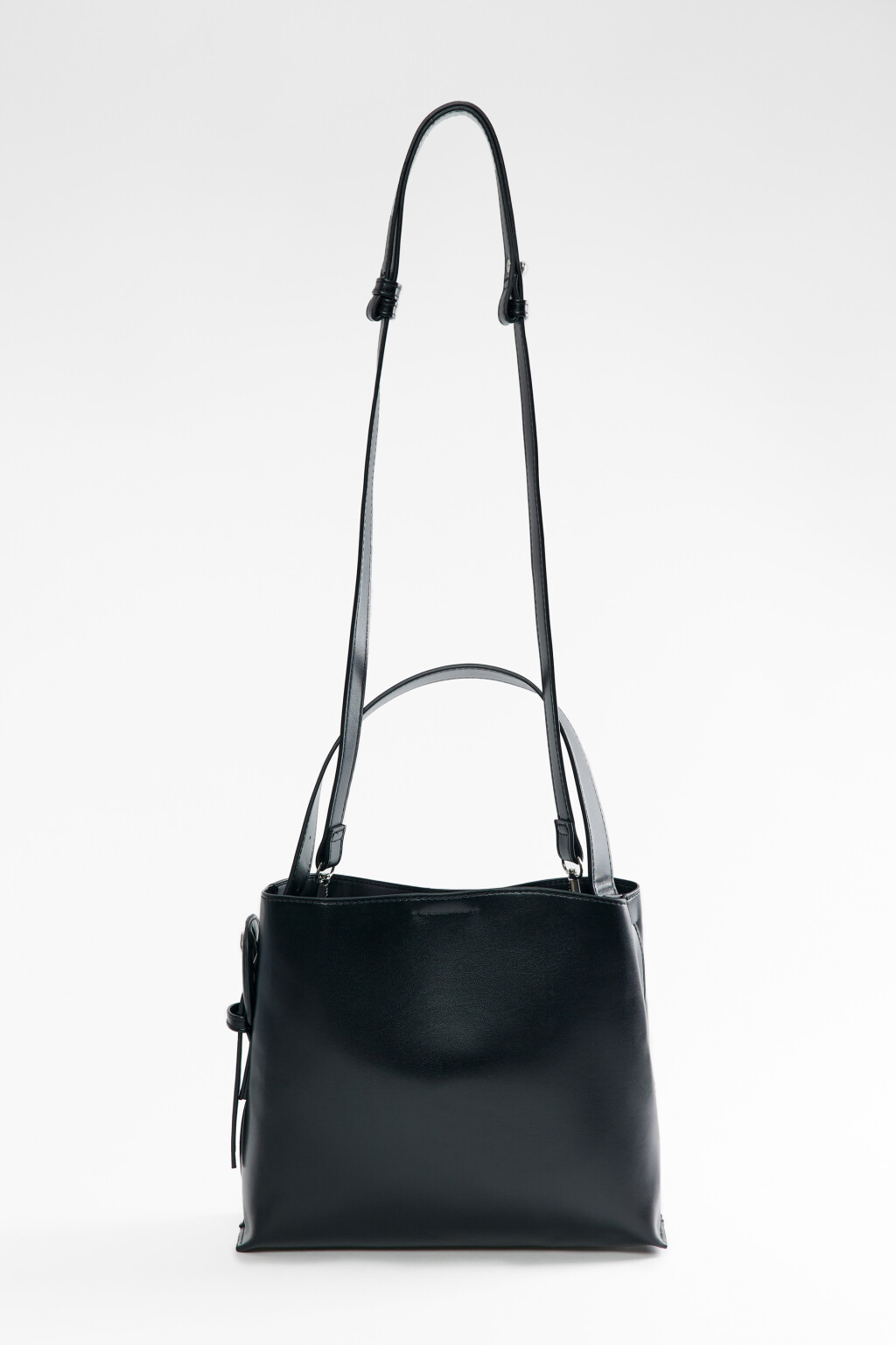 Сумка-кроссбоди из мягкой искусственной кожи с ручками и ремнем - цвет черный - 1