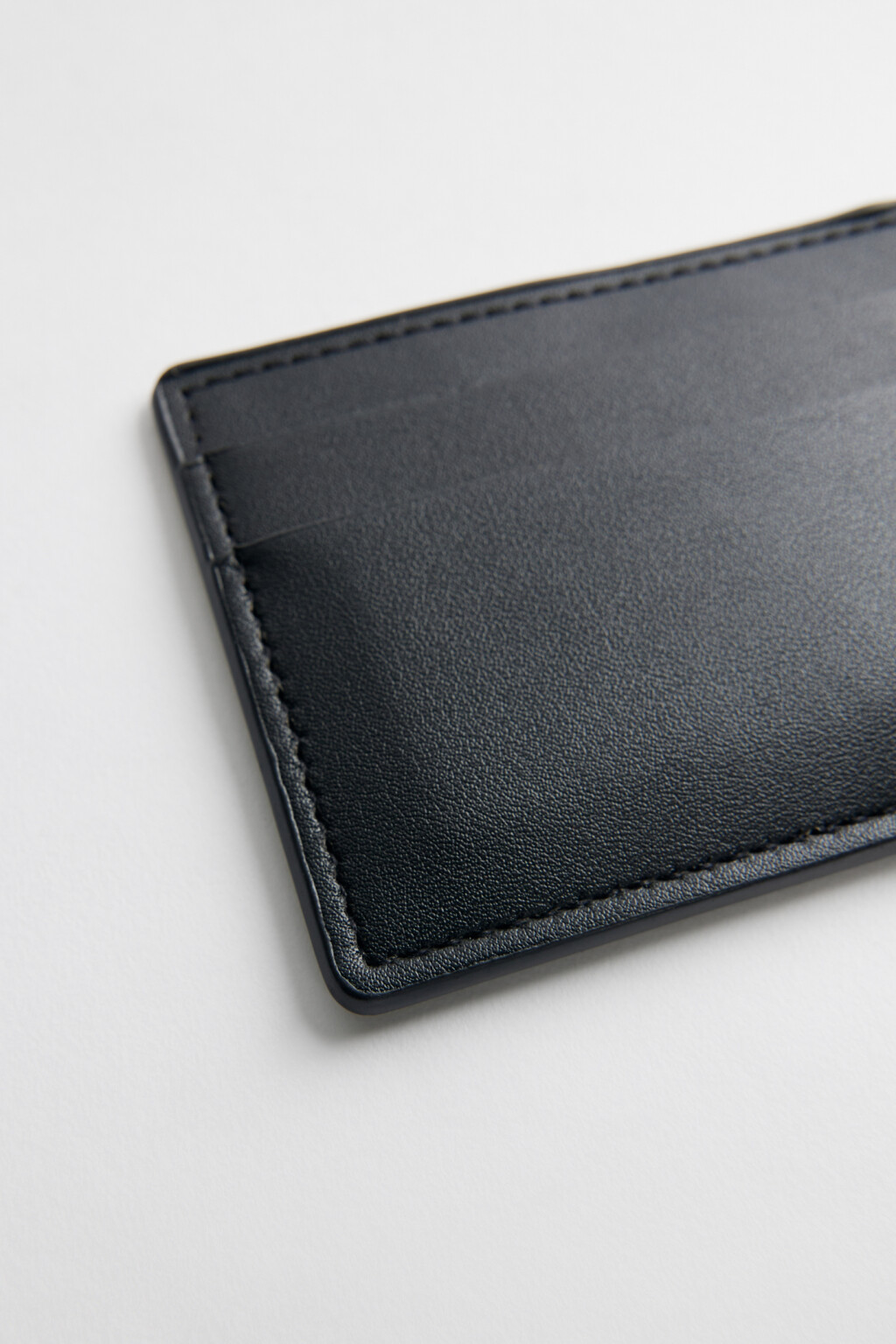 Кошелек-картхолдер из искусственной кожи - цвет черный - 2