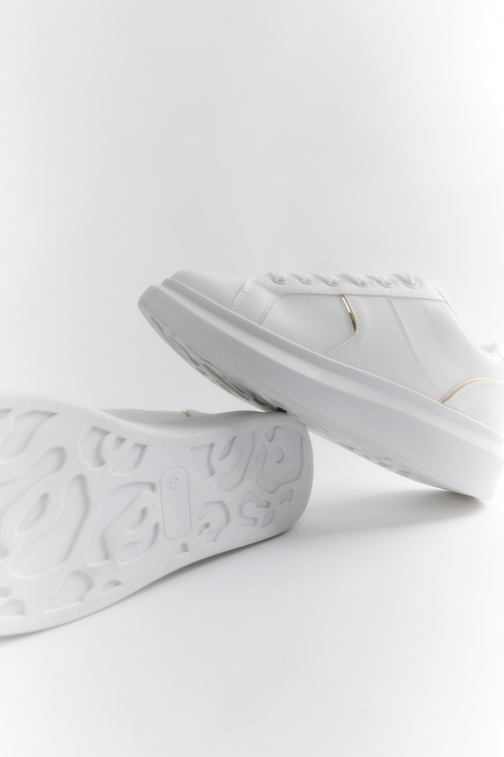 Кеды низкие и на высокой подошве - цвет белый - 6