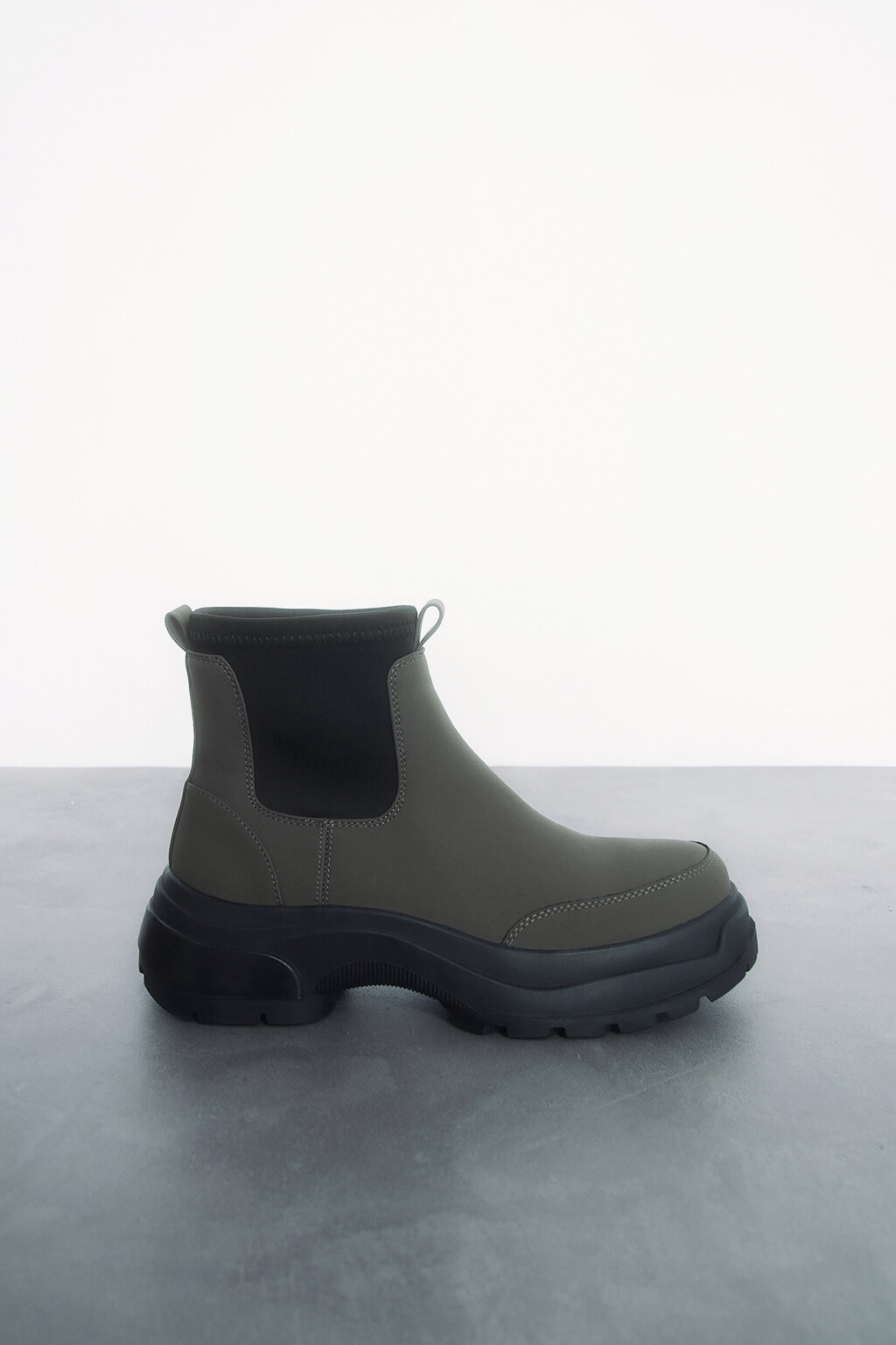 Ботинки-челси утепленные на высокой платформе - цвет зеленый - 7