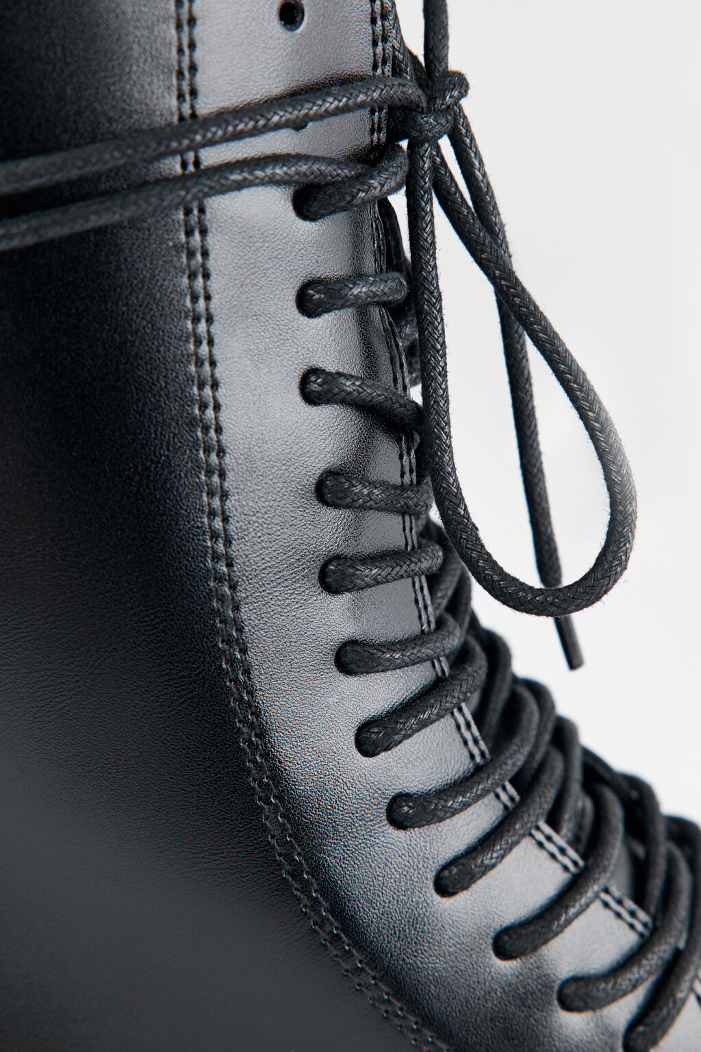 Ботинки-дерби из искусственной кожи высокие на шнуровке - цвет черный - 5