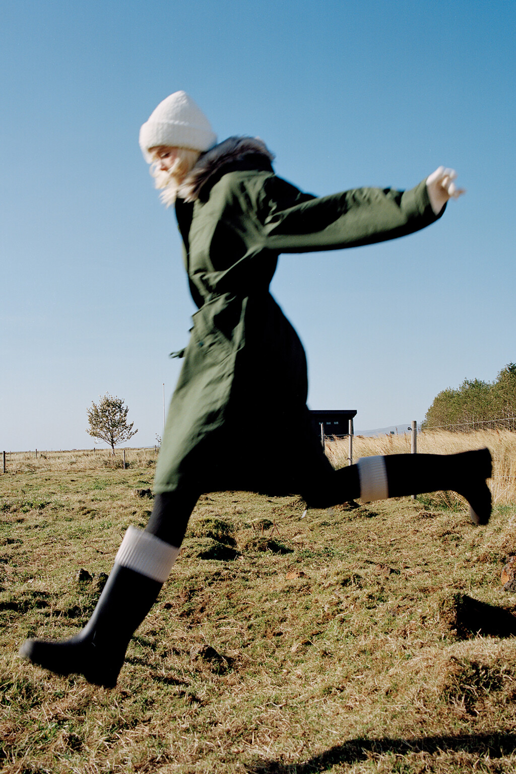 Сапоги высокие резиновые на тракторной подошве - цвет черный - 6