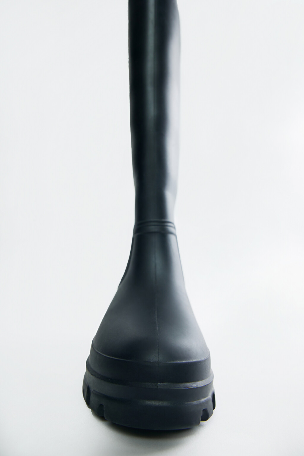 Сапоги высокие резиновые на тракторной подошве - цвет черный - 4