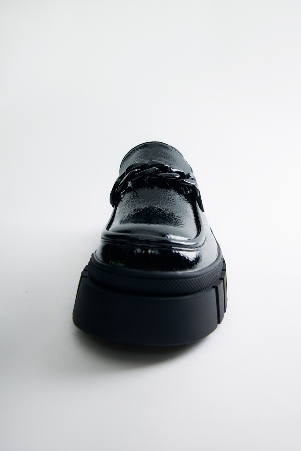 Туфли-лоферы на массивной платформе - цвет черный - 4