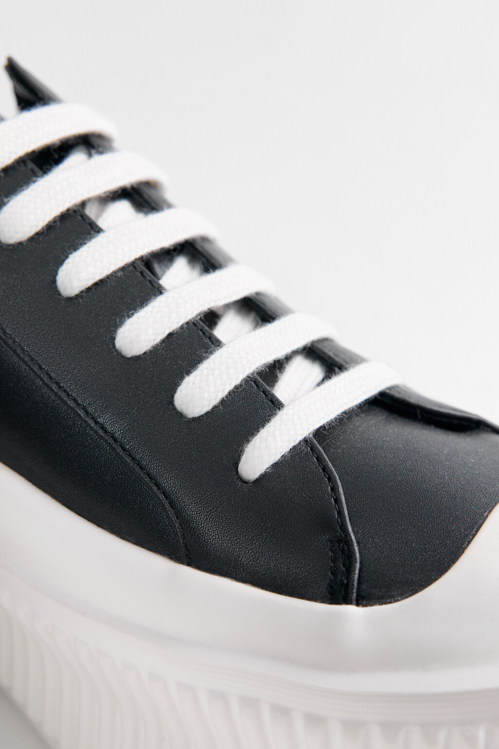 Кеды низкие на высокой платформе - цвет черный - 5