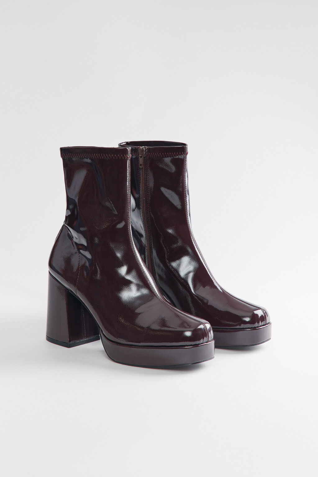 Ботильоны на высоком каблуке из лаковой искусственной кожи - цвет бордовый - 3