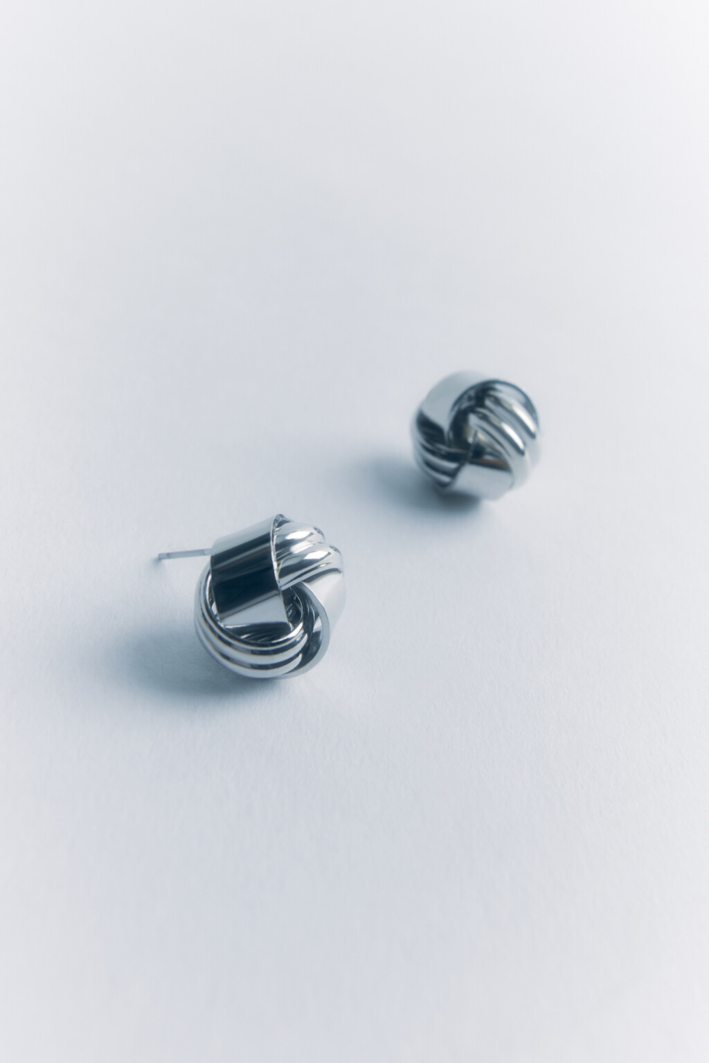 серьги женские - цвет серый - 3