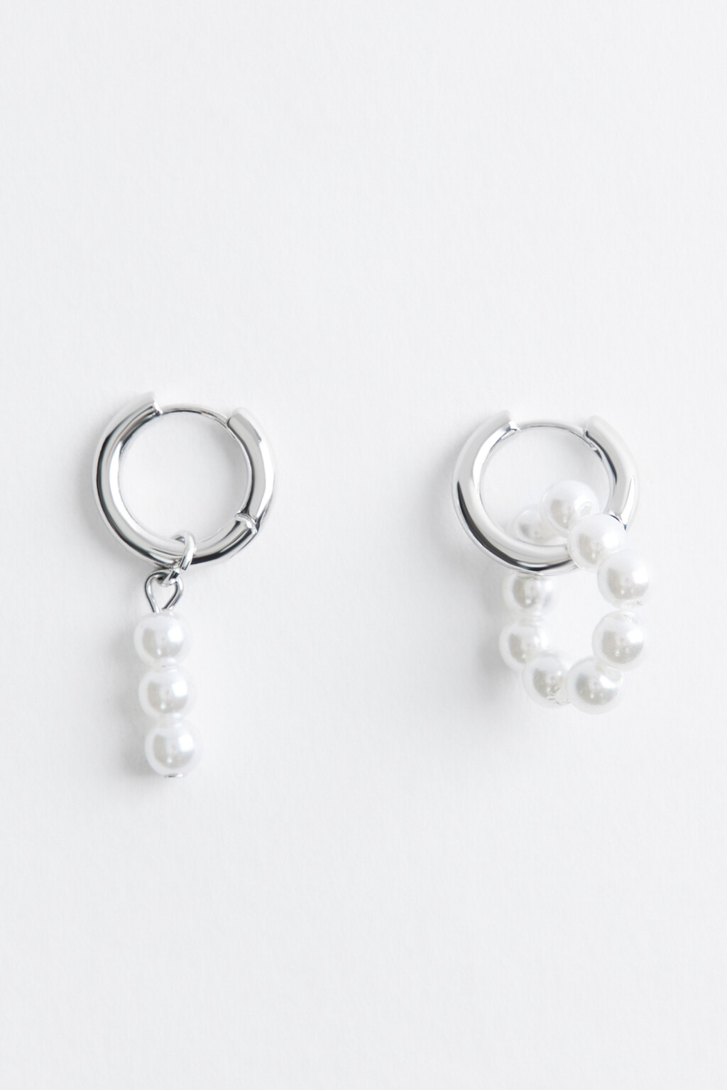 Серьги-конго серебристые с бусинами - цвет серый - 1