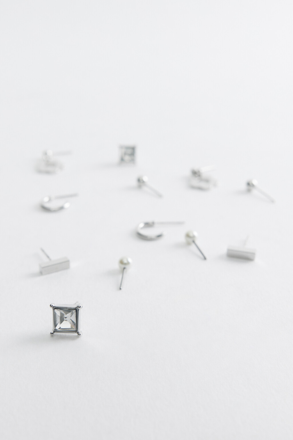 Набор серег-гвоздиков (6 пар) - цвет серый - 3