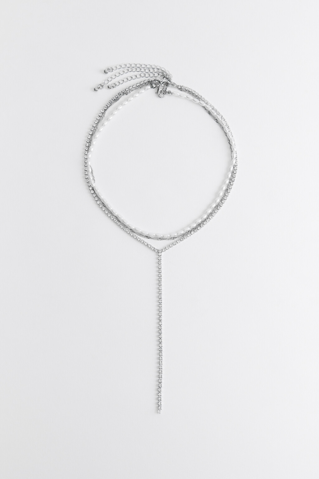 Набор из цепочек на шею со стразами и бусинками - цвет серый - 1