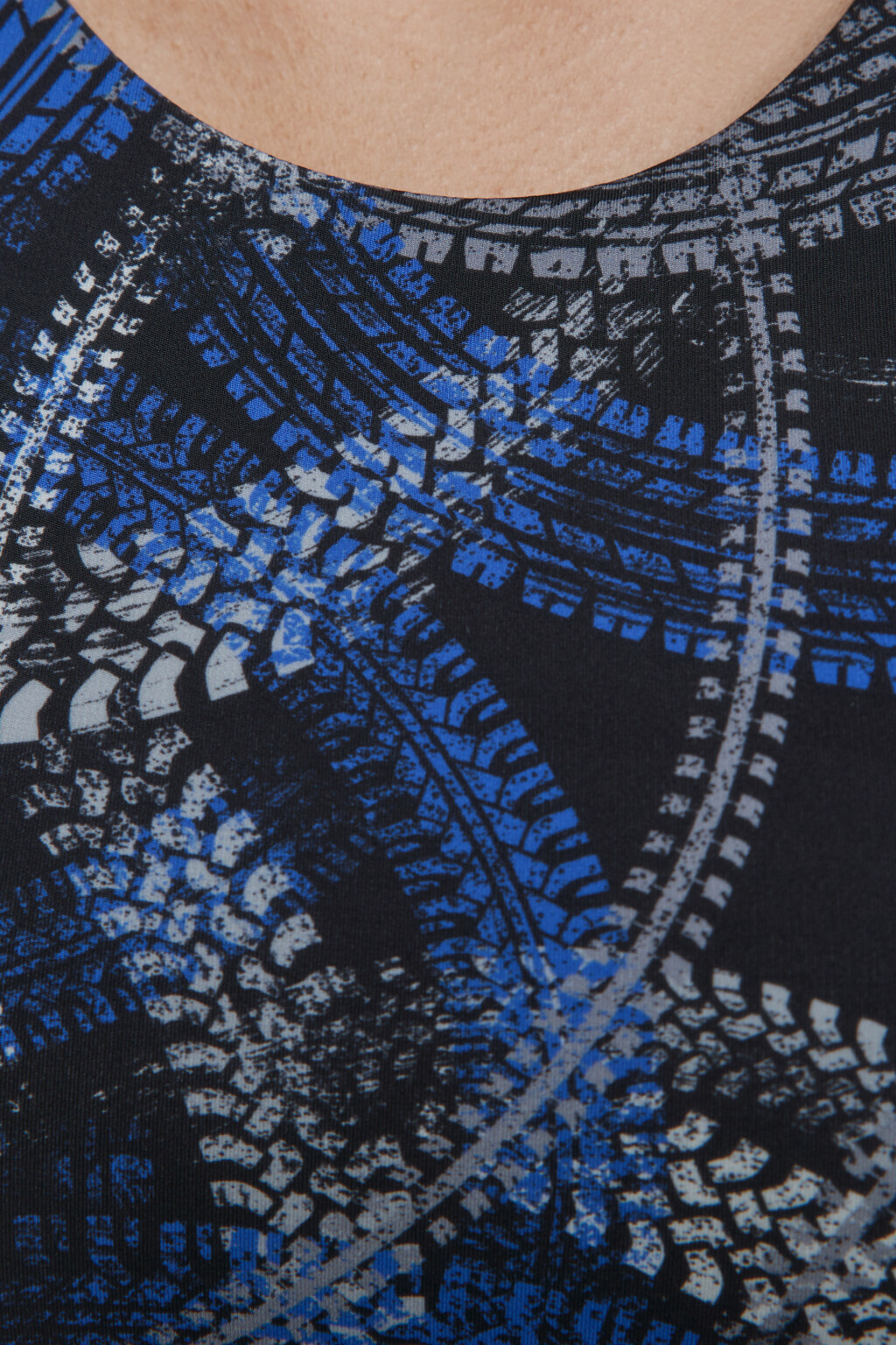 Майка-топ спортивная укороченная с принтом - цвет мультиколор - 5