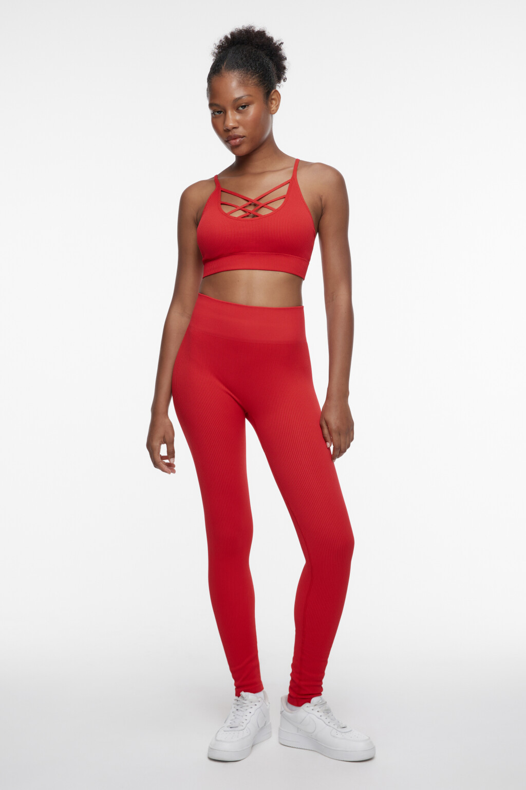 Топ-бюстгальтер спортивный с перекрестными стрепами - цвет красный - 5