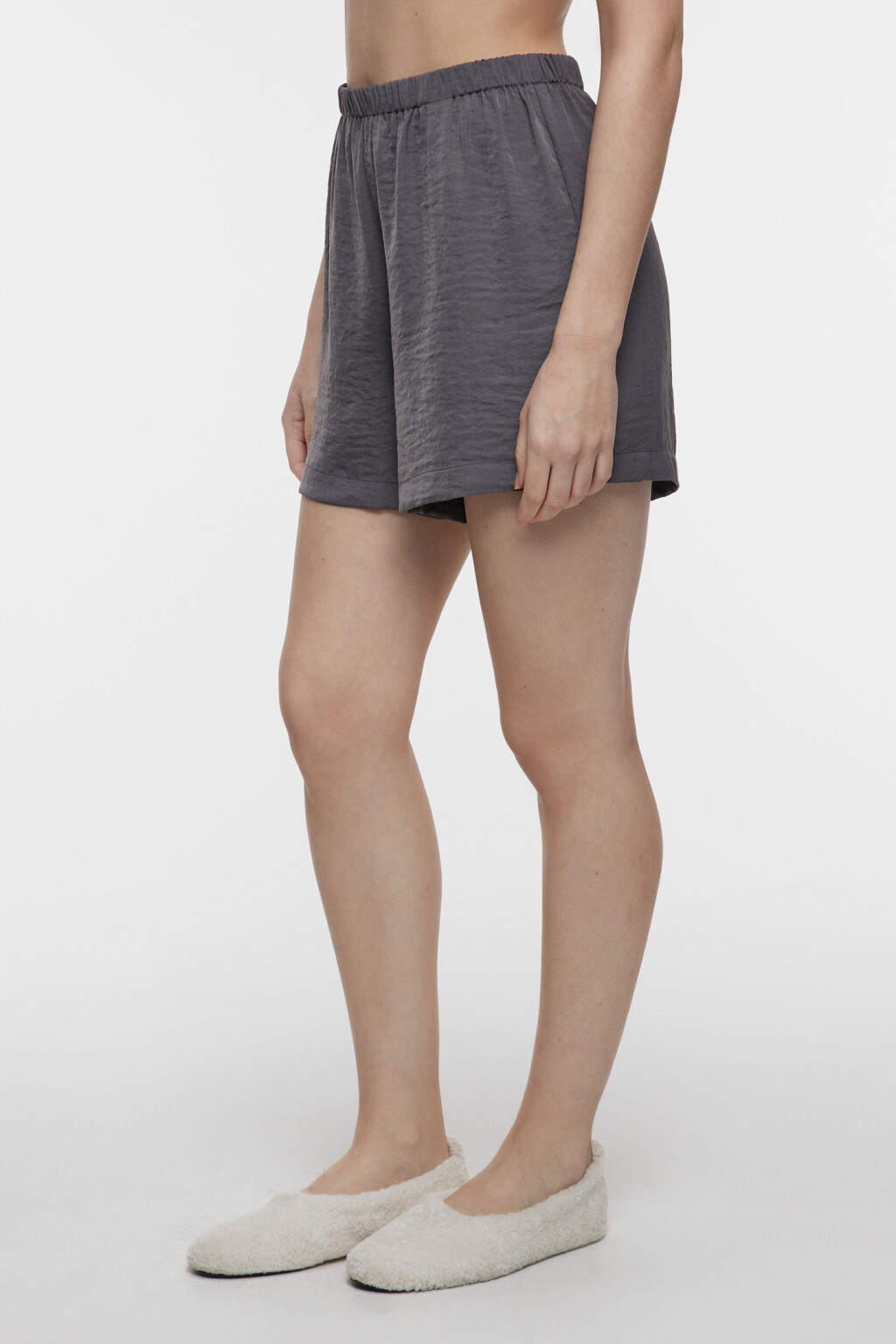 Шорты А-силуэта домашние из сатиновой ткани - цвет серый - 2