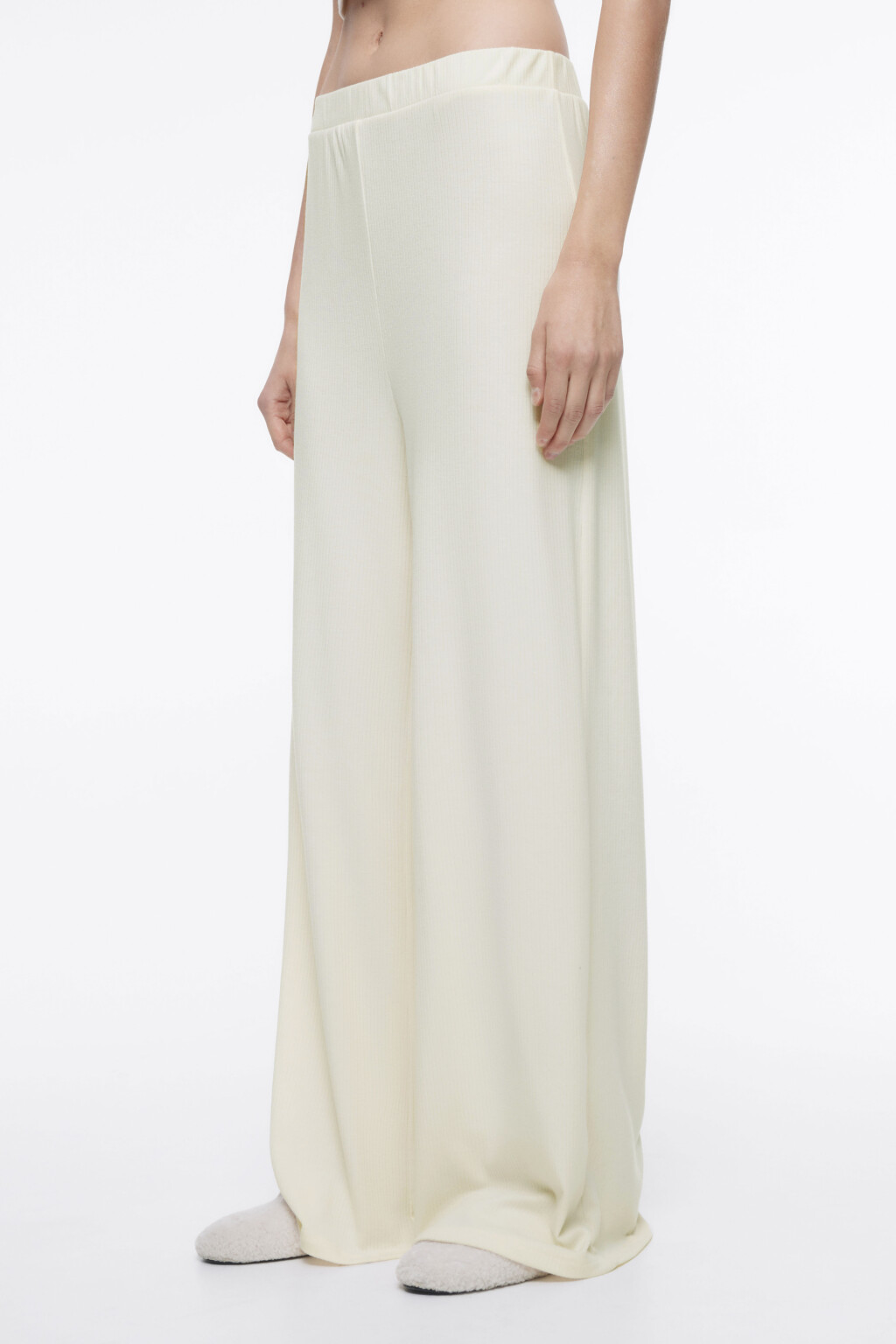 Брюки домашние широкие в рубчик с поясом-резинкой - цвет белый - 2