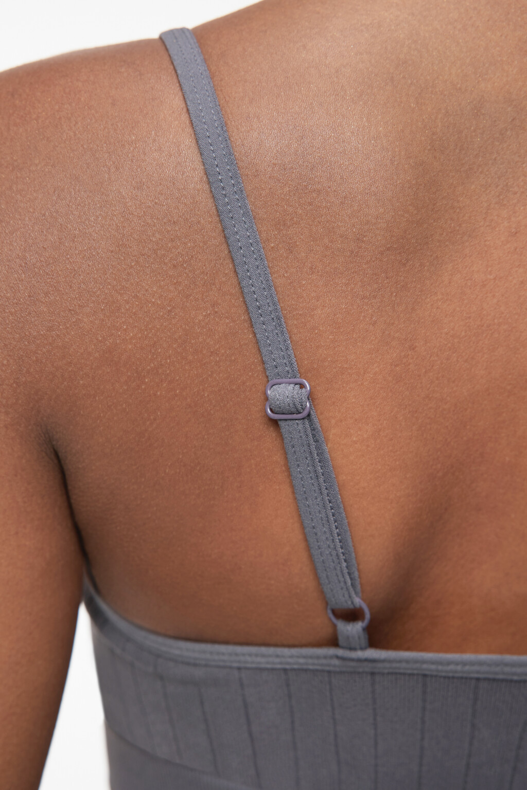 Топ-бюстгальтер домашний в рубчик на тонких бретелях - цвет серый - 6