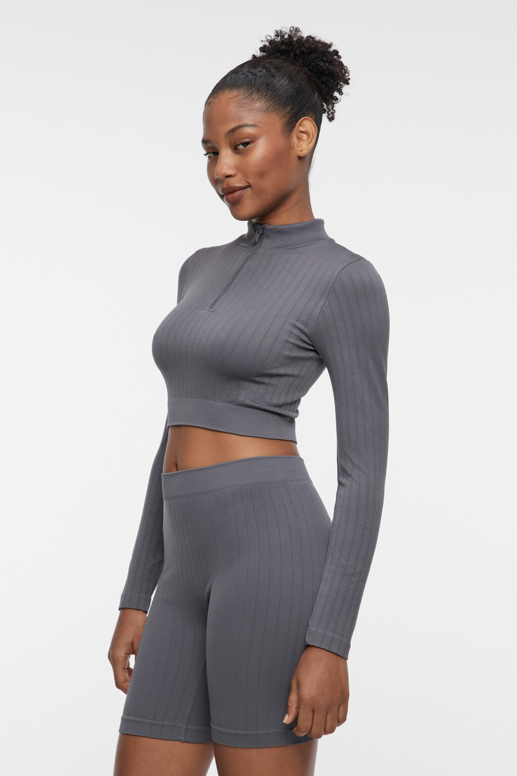 Лонгслив домашний укороченный с вырезом на молнии - цвет серый - 3