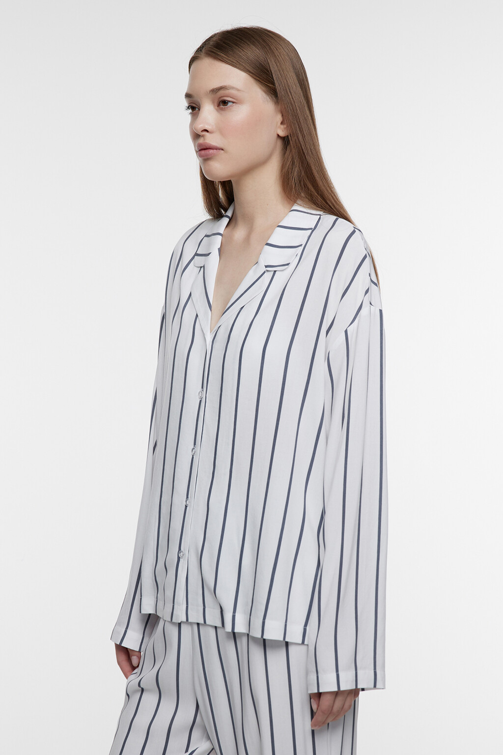 Блузка домашняя вискозная с длинными рукавами - цвет серый - 3