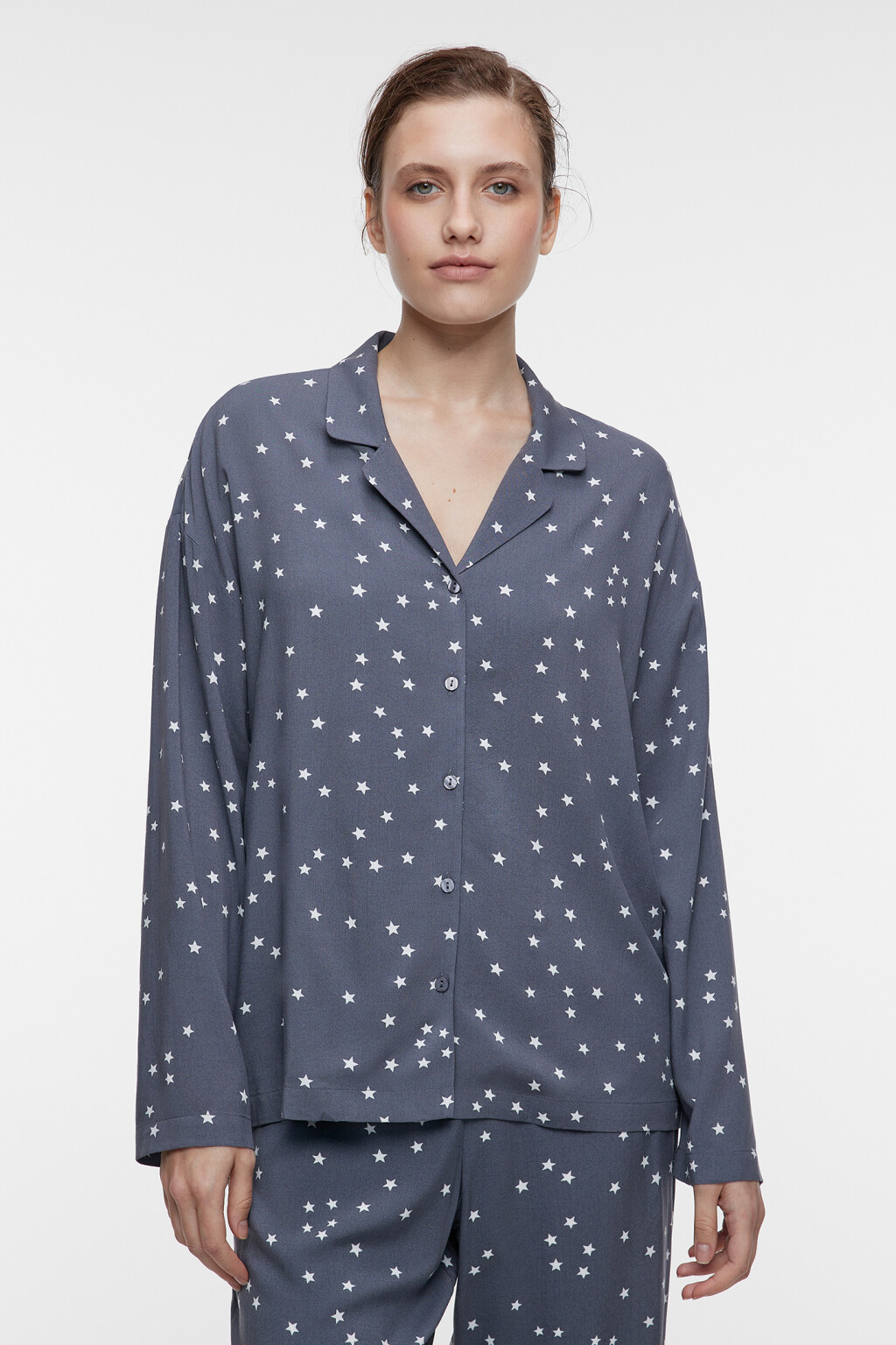 Блузка домашняя вискозная с длинными рукавами - цвет белый - 2