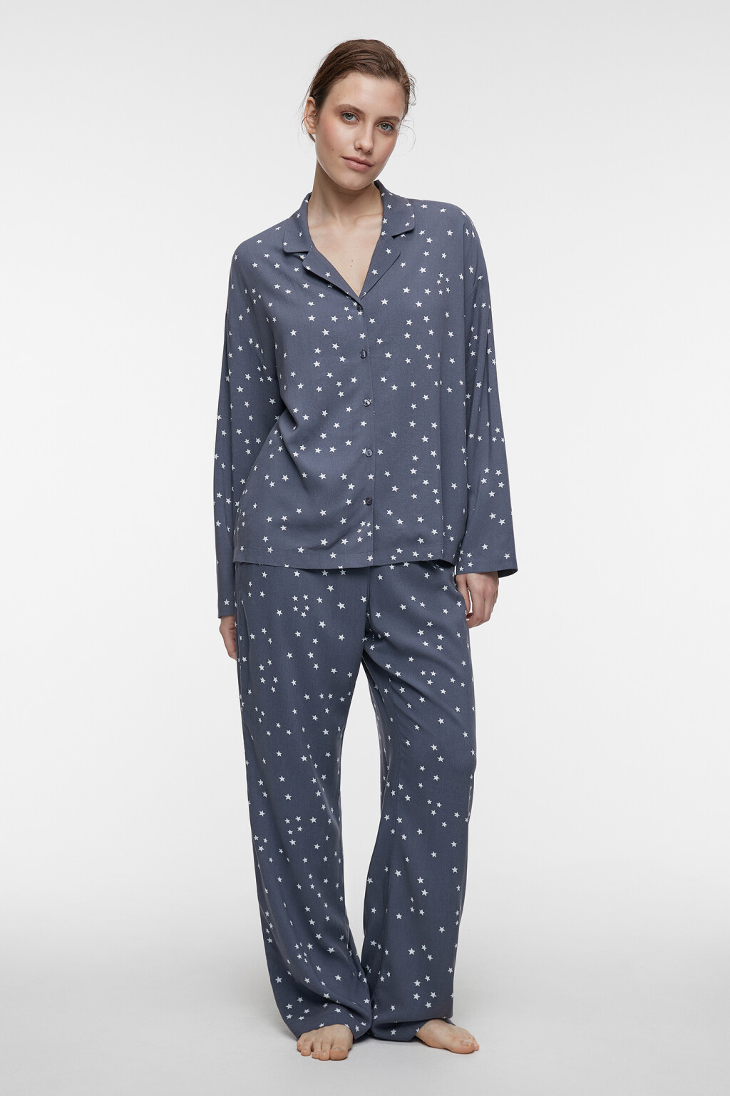 Блузка домашняя вискозная с длинными рукавами - цвет белый - 1