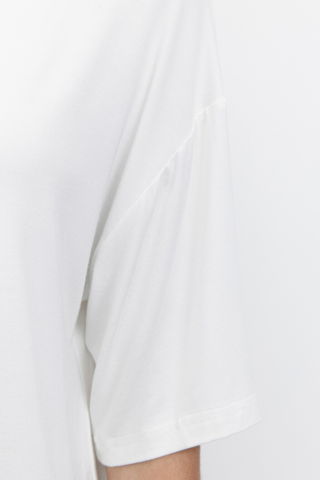 Футболка домашняя вискозная свободного кроя - цвет белый - 6