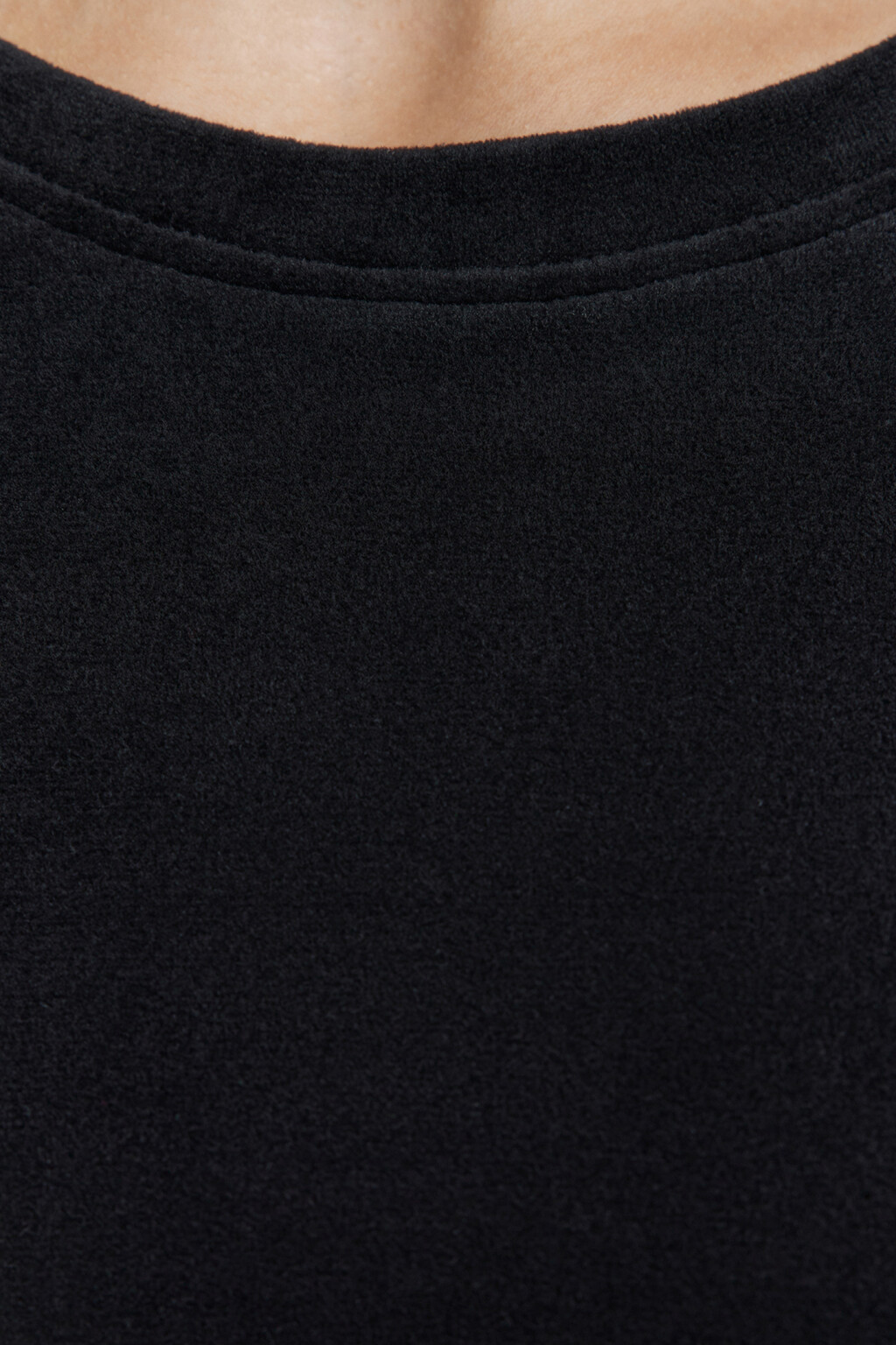 Футболка домашняя укороченная из бархатной ткани - цвет черный - 5