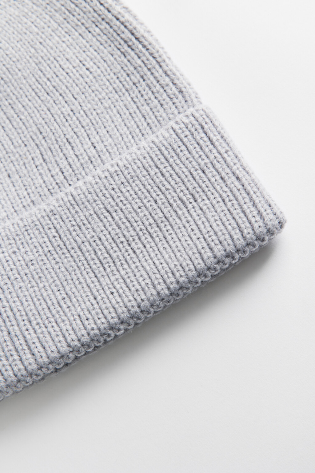 Шапка-бини однотонная тонкой вязки - цвет серый - 3