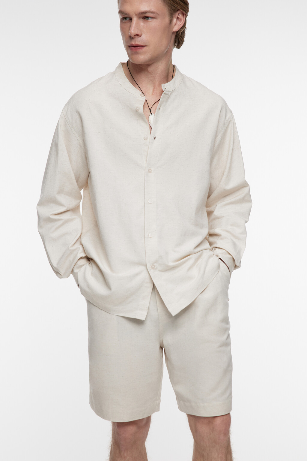 Шорты прямые льняные с поясом-резинкой на завязках - цвет бежевый - 4