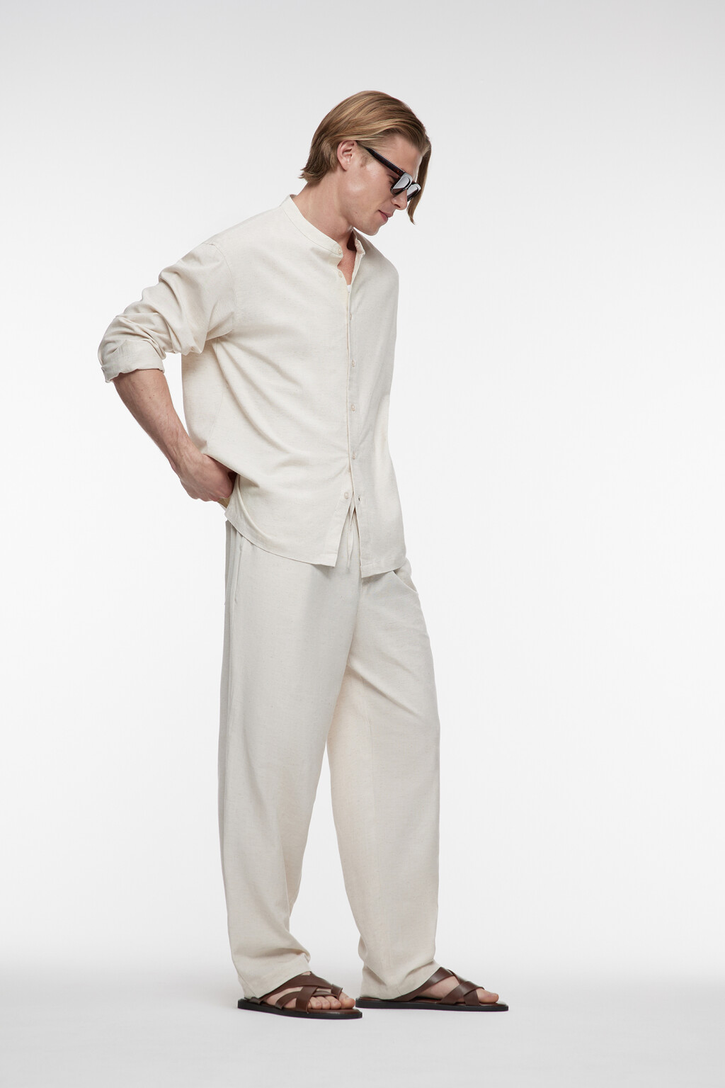 Брюки прямые льняные с поясом-резинкой на завязках - цвет бежевый - 1