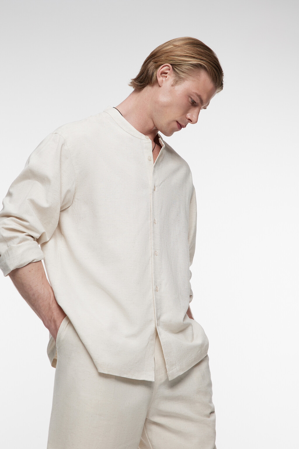 Рубашка прямая льняная с воротником-стойкой - цвет бежевый - 1