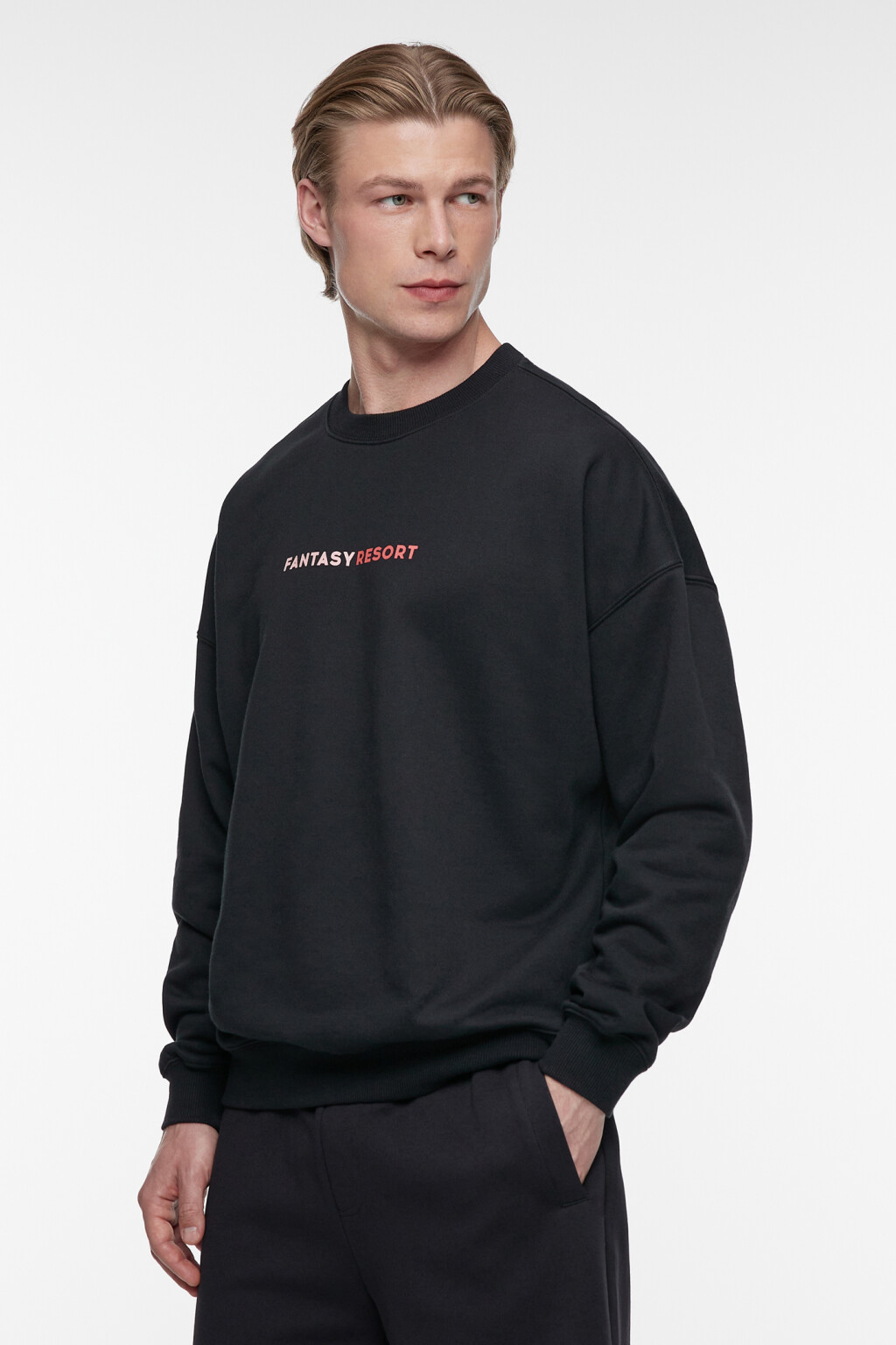 Свитшот прямой хлопковый с принтом и надписью - цвет черный - 4