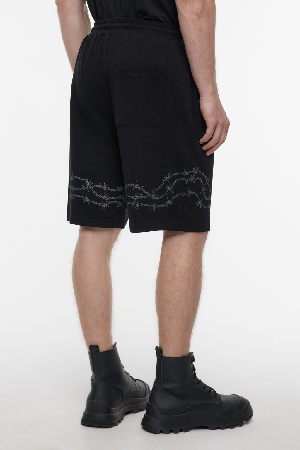 Шорты хлопковые с поясом на завязках и принтом - цвет черный - 3