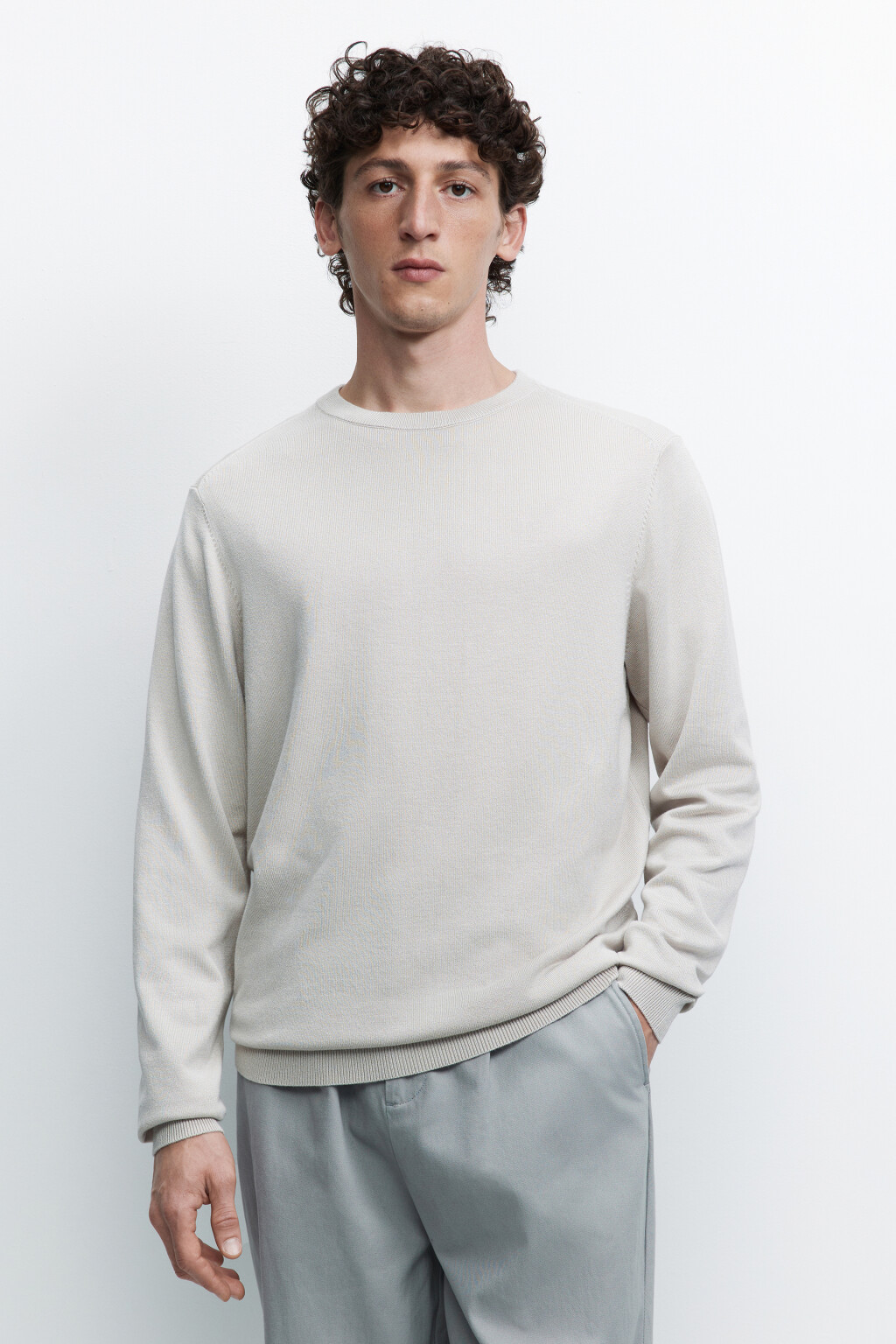 Свитер вязаный вискозный свободного кроя - цвет бежевый - 1