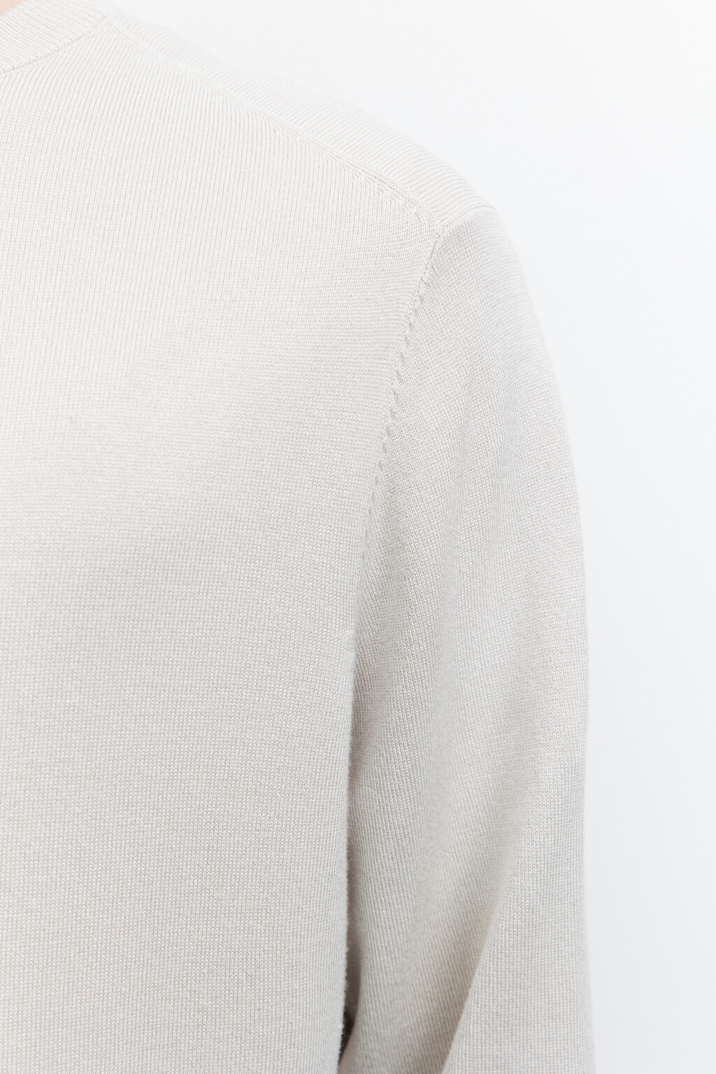 Свитер вязаный вискозный свободного кроя - цвет бежевый - 6