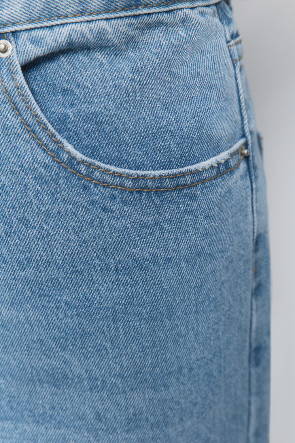 Джинсы-бананы широкие с вареным эффектом - цвет голубой - 6