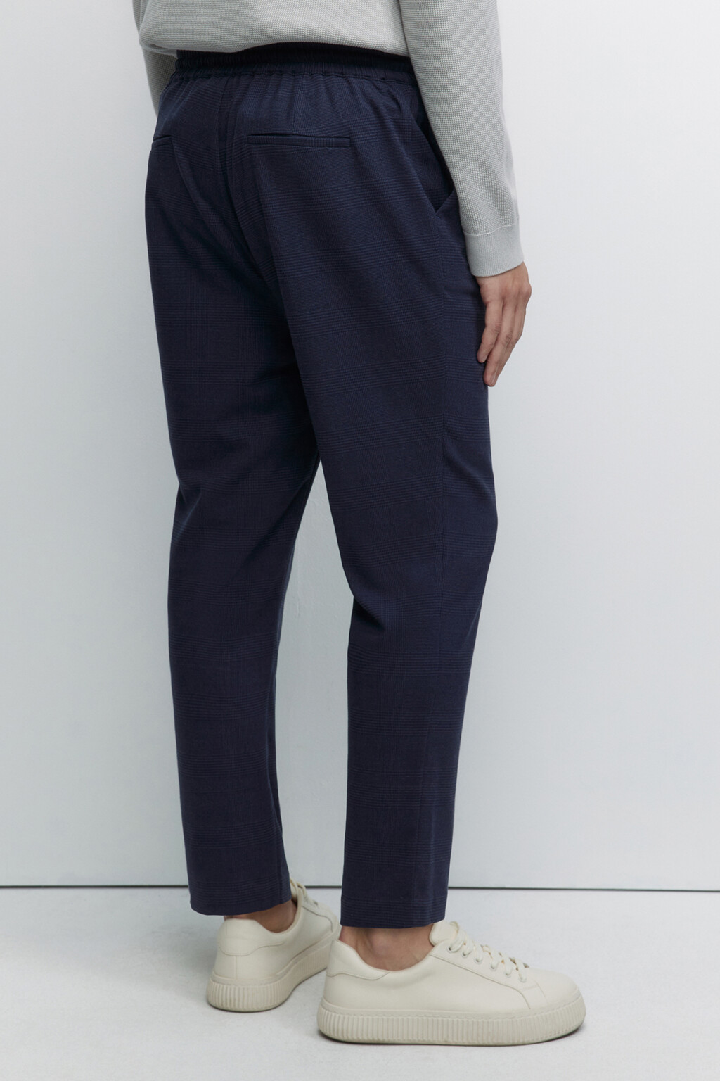 Брюки прямые костюмные с принтом в клетку - цвет черный - 4