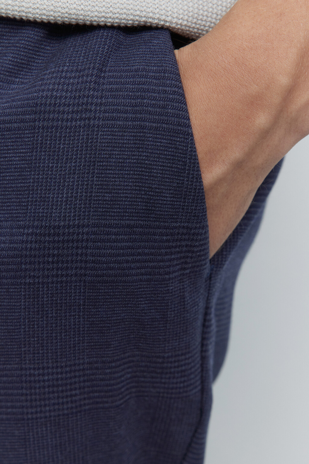 Брюки прямые костюмные с принтом в клетку - цвет черный - 6