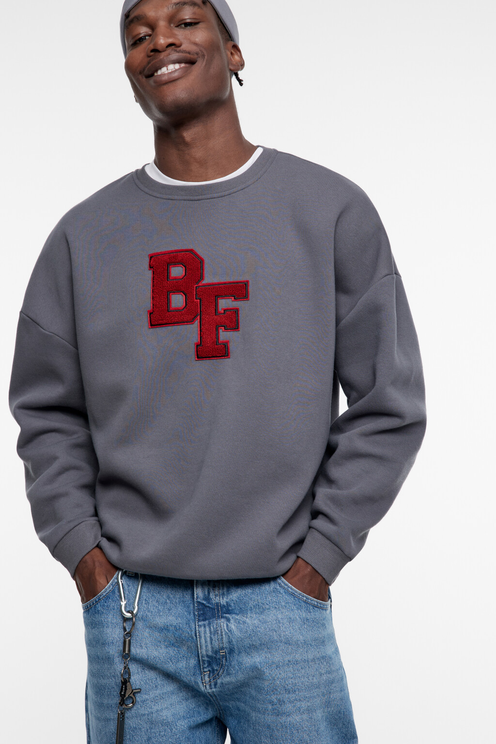 Свитшот свободный утепленный с принтом-надписью - цвет серый - 1