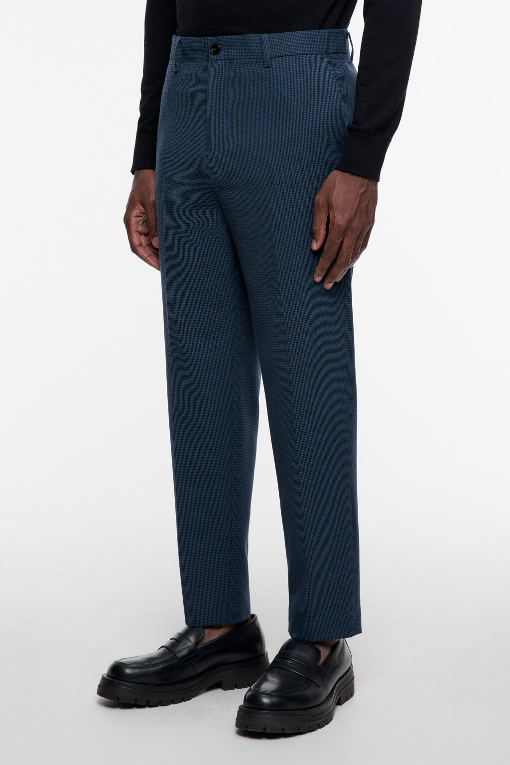 Брюки зауженные костюмные со средней посадкой - цвет черный - 3
